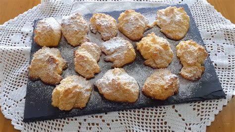 Receita dos Bolinhos de Coco e Amêndoa