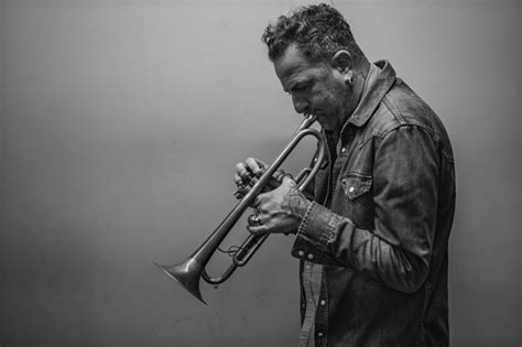 Avishai Cohen Pr Sente Son Nouvel Album Naked Truth Institut