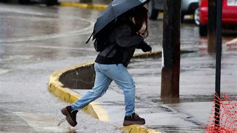 Lluvia En Santiago Expertos Anuncian La Llegada De Nuevas Precipitaciones Para Dos Regiones