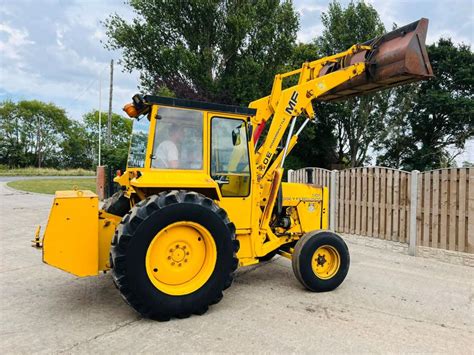 Massey Ferguson 50e Tractor Cw Front Loader Bucket And Rear Weight Block