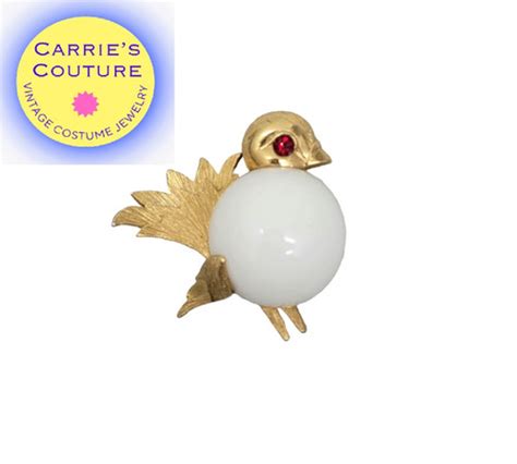 Vintage S Signed Napier Goldtone White Cabochon Jelly Belly Bird