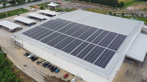 Placas solares para empresas por qué instalarlas Besun Energy