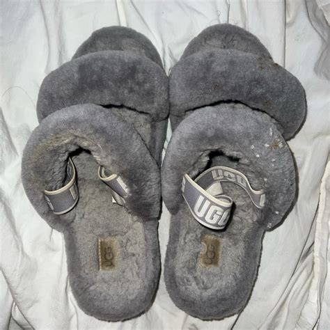 Ugg Fluffy Slides Grey In Color. Great For The Summer. - Gem