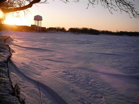 Albert Lea Mn Fountain Lake Photo Picture Image Minnesota At