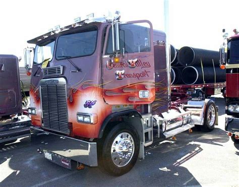 Pin By James Seidl On Freightliner Cabover Trucks Freightliner Cab