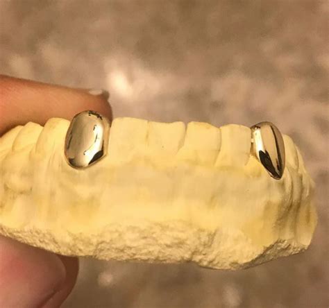 10K Solid Gold Top Or Bottom Fangs Grillz Pro