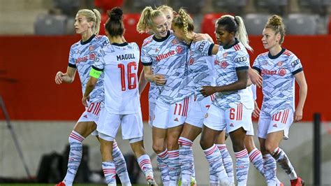 Fc Bayern Gegen Psg Heute Live Viertelfinale Der Frauen Champions