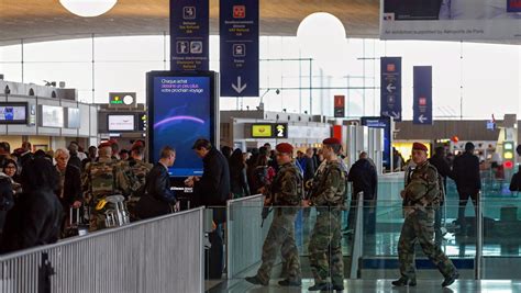 Tensions, long lines at European airports after Paris attacks