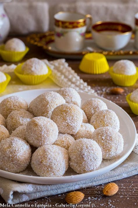 Tartufini Al Cocco E Amaretti Pronti In Minuti Ricetta Amaretti