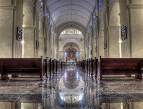 Catedral Santiago Apostol Interior Hdr Creme