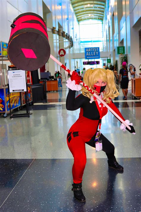 Harley Quinn (Calamity Cosplay) by simphotography on DeviantArt