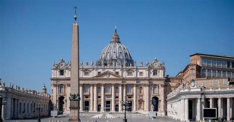 pope francis issues sept  deadline  vatican bank deposits
