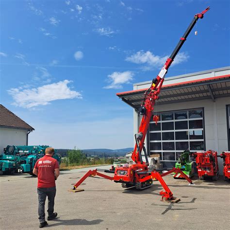 Uplifter Mini Cranes Market Leader Uplifter