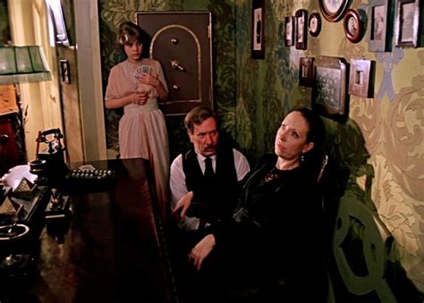 Фильм «Васса» (1982) - сюжет, актеры и роли, кадры из фильма
