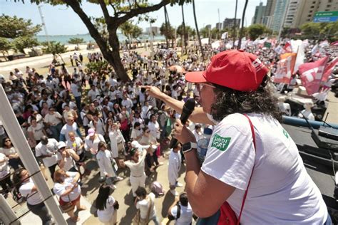 Fortaleza Profissionais Da Enfermagem Cobram Piso Salarial Em Protesto