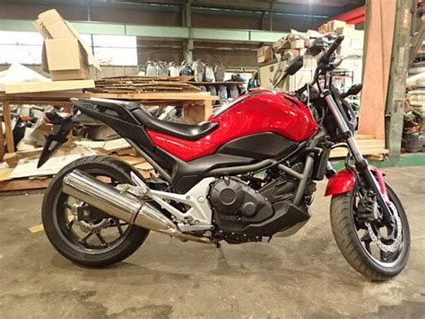 Купить б у Honda NC 700S инжектор 6 передач в Тюмени красный naked bike 2012 года на Авто ру ID
