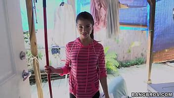 Petite Cleaning Lady Tight Pussy Banged Hardcore XNXX