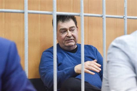 Экс-депутат Госдумы Варшавский получил семь лет колонии за хищение 2,5 ...