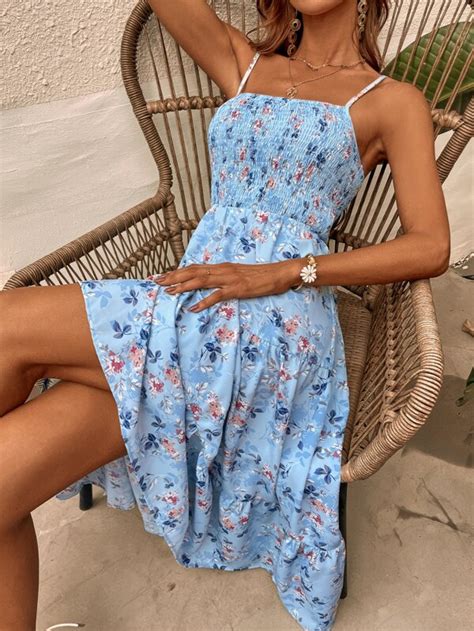 SHEIN VCAY Robe à fines brides à imprimé fleuri froncé à volants Mode