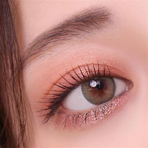 Los Trucos Para Hacer Un Maquillaje De Ojos Coreano Y Lucir Más Joven Y Despierta Glamour