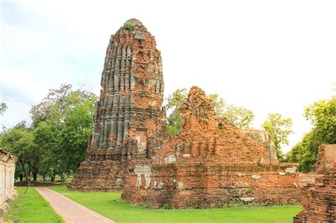 Wat Mahathat in Ayutthaya Historical Park Stock Photo - Image of history, ancient: 156995288