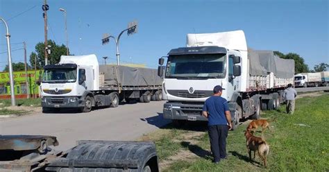 Transportistas De Carga Realizan Cortes En Rutas De La Provincia De