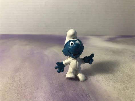 Vintage SMURFS Smurf smurf With All White Outfit Figure PVC Cake Topper Rare Vintage Toy Smurf ...