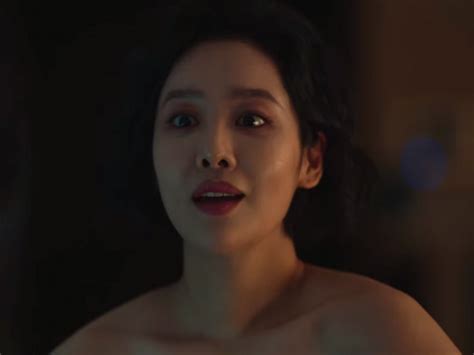 Nhan sắc Cha Joo Young bán nude trong phim có Song Hye Kyo Báo Tri