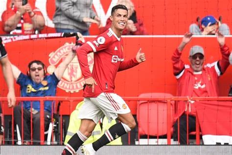 Cristiano Ronaldo scores two goals on his return to Manchester United - Adomonline.com