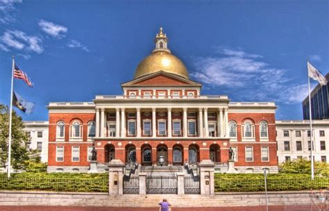 The Massachusetts State House | The Perfect Bath