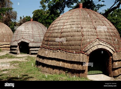 Overall Shots Of Three Traditional Zulu Huts Stock Photo Alamy