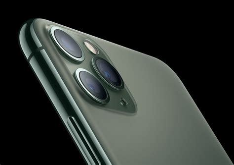 Айфон за 132 000 рублей и часы за 35 000 – что нового показала Apple