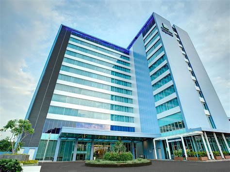 holiday inn express jakarta international expo hotel  ihg