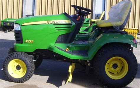 JOHN DEERE X700 X720 X724 X728 LAWN And GARDEN TRACTOR Service Repair