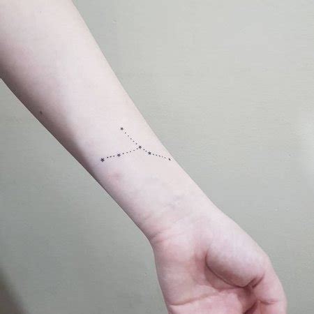 Тату знак Зодиака Рак: значение, идеи, 35+ фото. | VeAn Tattoo
