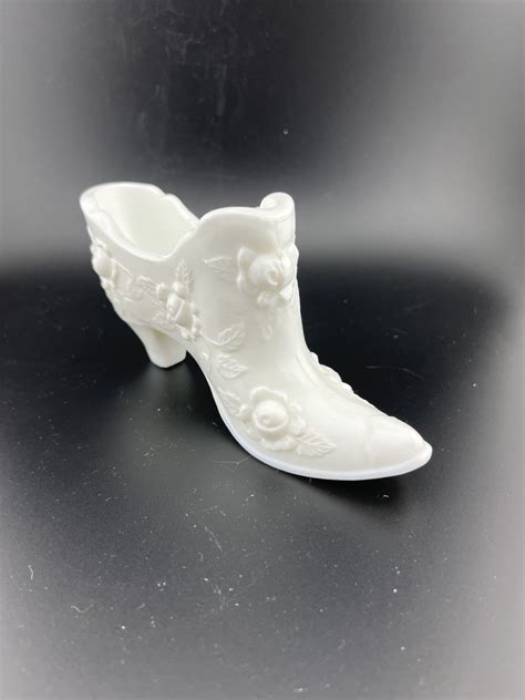 Fenton White Milk Glass Cabbage Rose Shoe