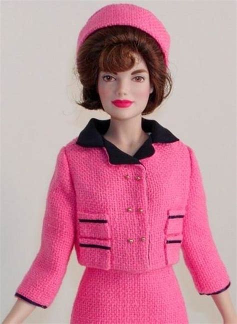 Pink Chanel suit of Jacqueline Bouvier Kennedy - Alchetron, the free ...