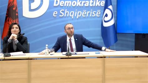 Referendumi i Berishës Bardhi Votuan kryetari i LSI së njerëzit e