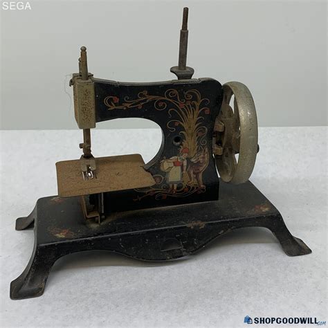 Vintage Mini Sewing Machine