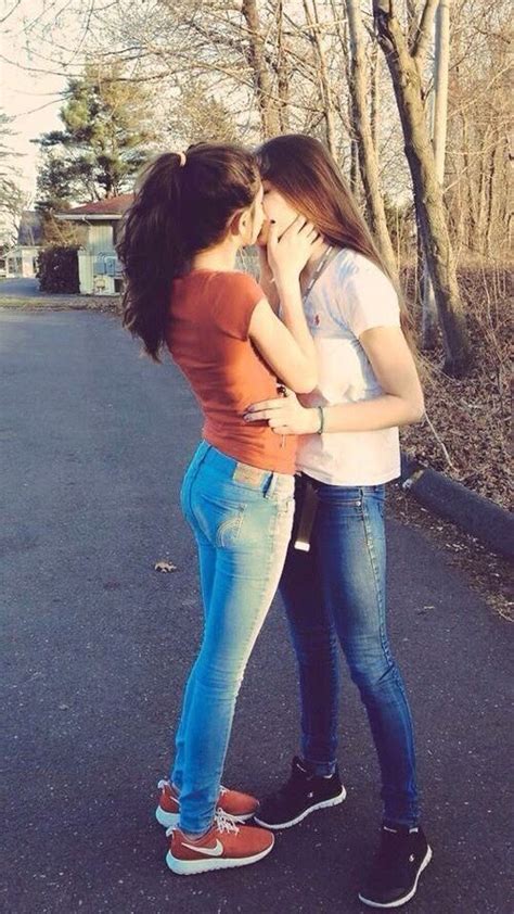 Lesbian Girls Kissing In Jeans Telegraph