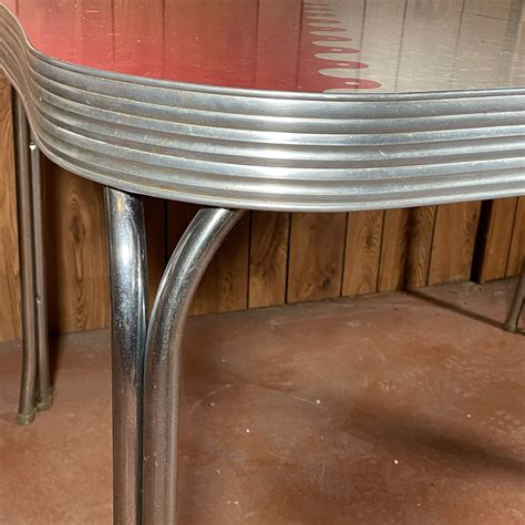 Fantastic 50s Retro Table