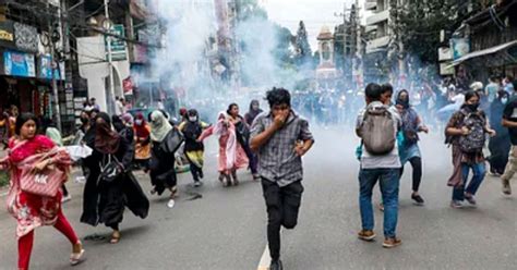 চট্টগ্রামে পুলিশ ও শিক্ষার্থীদের মধ্যে সংঘর্ষ আটক ৩