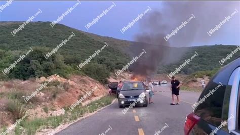 Përfshihet nga flakët një makinë në By Pass in e Vlorës Shqiptarja