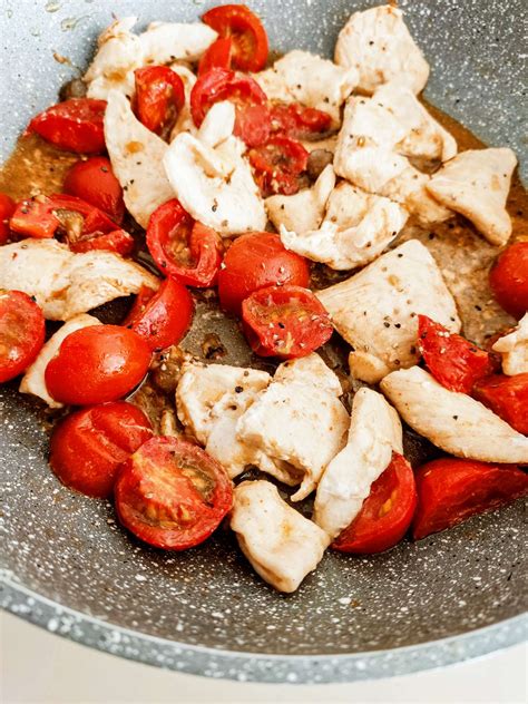 Petto Di Pollo Con Pomodorini E Capperi Economista Salutista