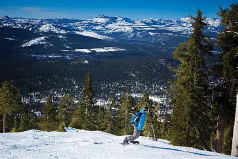 Northstar Skiing - Mountainside Northstar