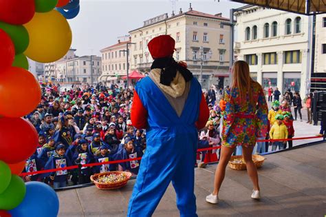 Ecco Il Carnevale Di Monfalcone Bambini In Piazza E Marted La Sfilata