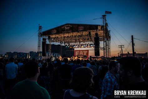 Lagwagon Stone Pony Summer Stage Asbury Park Nj Bryan