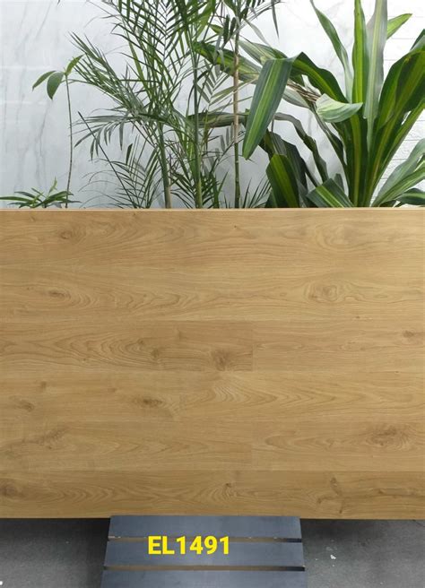 White Oak Light Natural Laminate Eligna El1491 Vietceramics