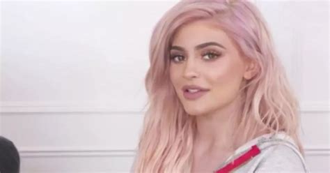 Pornhub Trolls Kylie Jenner After Reality Star Posts Series Of Risqu Boob Flashing Pictures