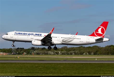 TC JTG Turkish Airlines Airbus A321 231 WL Photo By Nelson Sousa ID